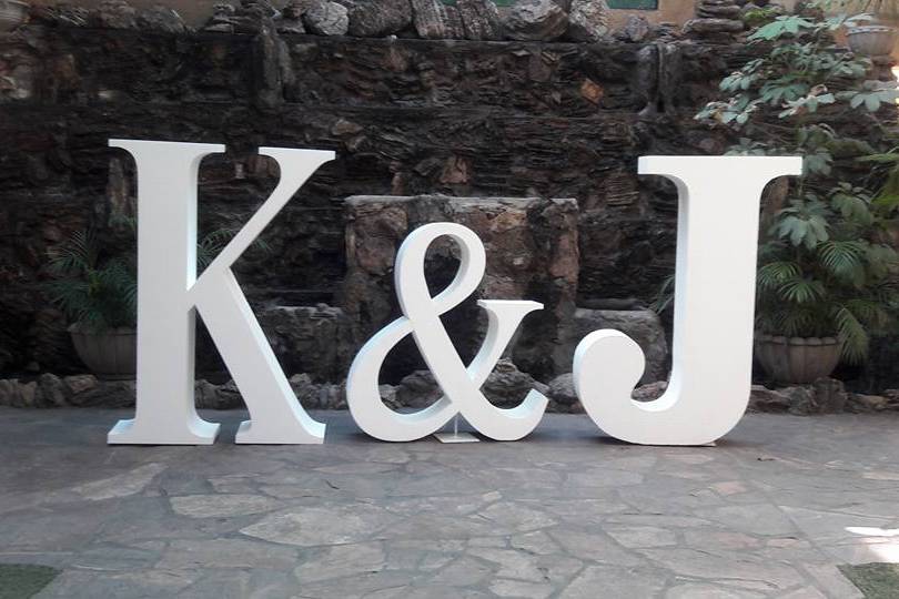 K&j Letras Gigantes de Hermosillo