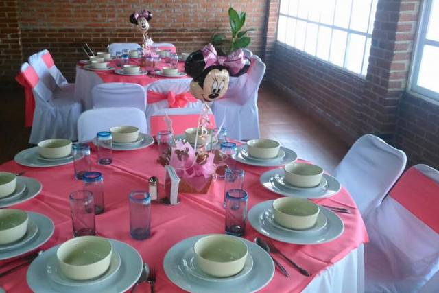 Mantelería rosa