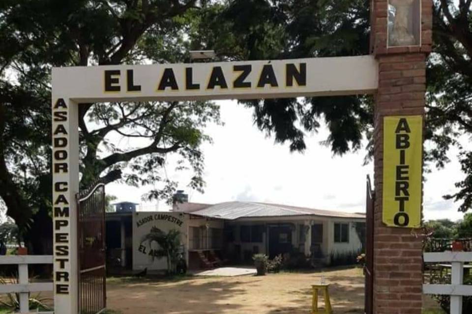 Alazan Asador Campestre