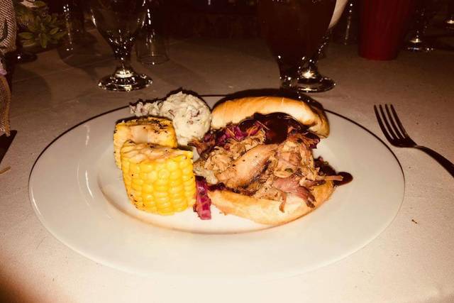 Pulled pork con elote y papa