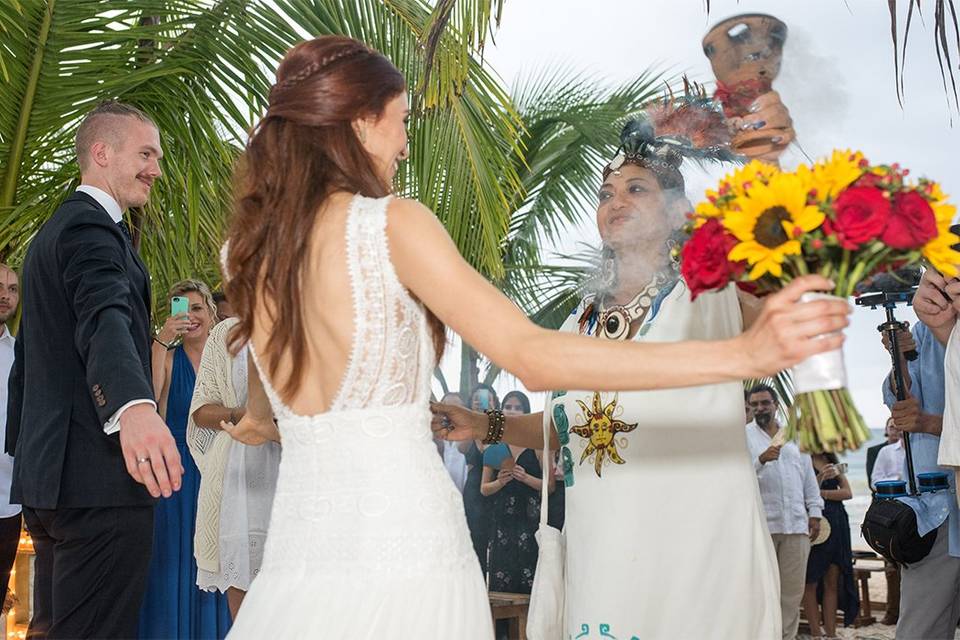 Boda simbólica