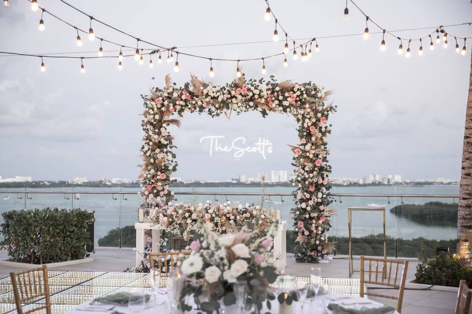 Arco de  novios-Amare Rooftop