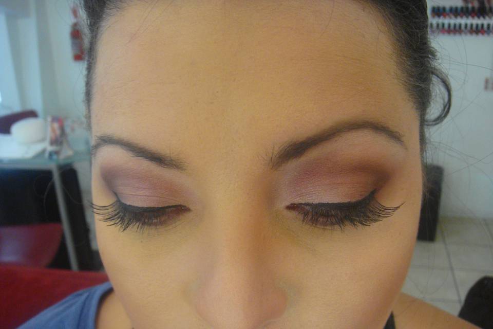 Cecy Bañales Makeup Agency