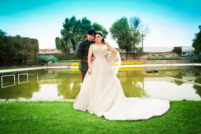 Felices y enamorados