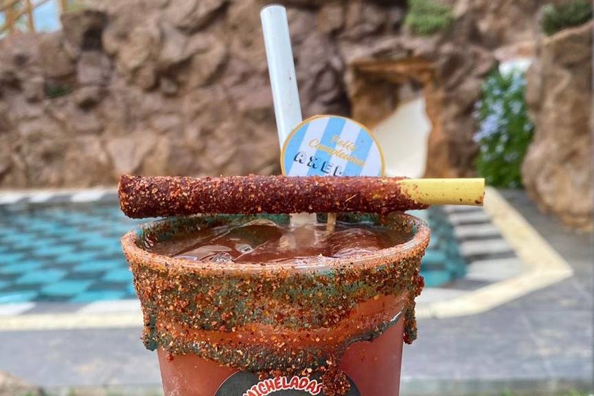 Micheladas Lapetris