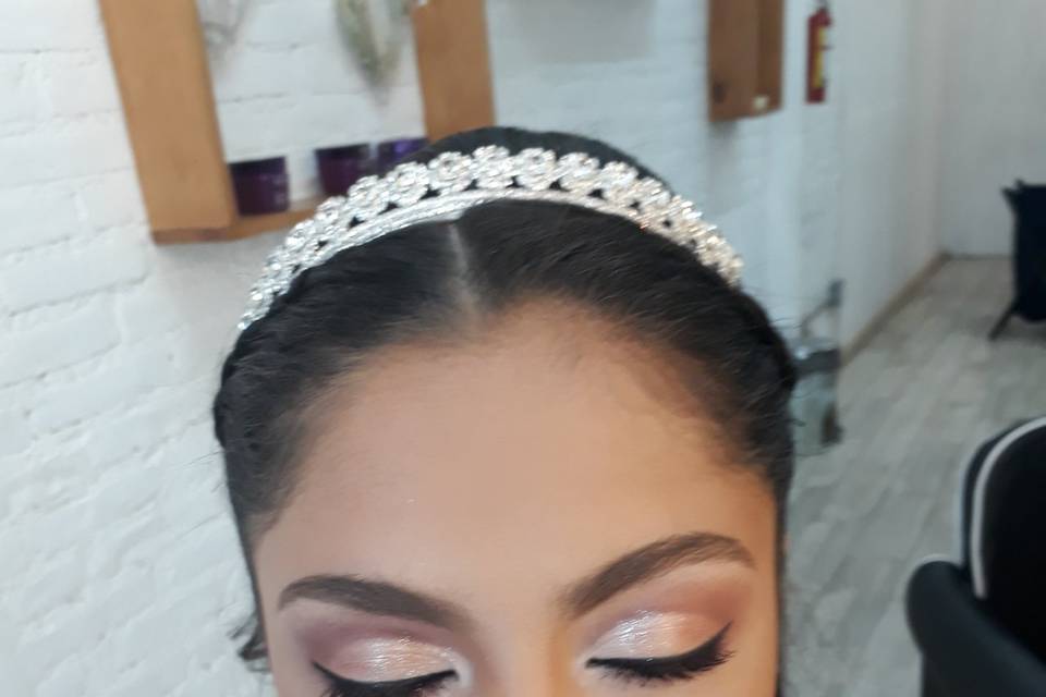 Pruebas de peinado, maquillaje