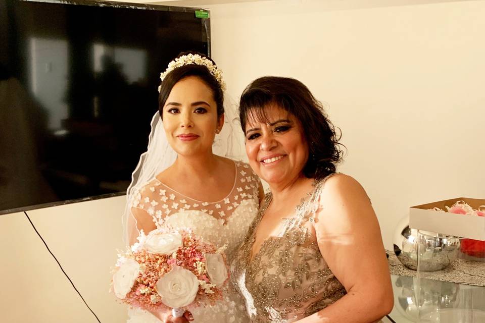 Novias hermosas y distinguidas