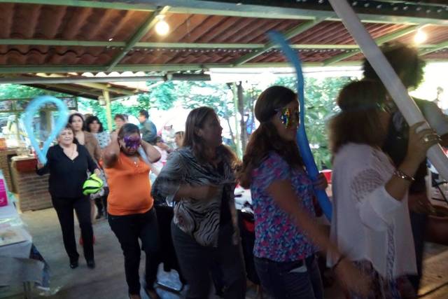 Baile y regalos