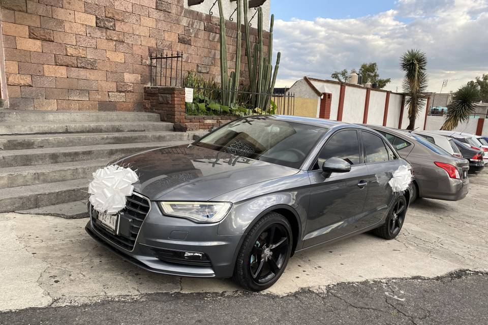 Audi A3 Gris Moños