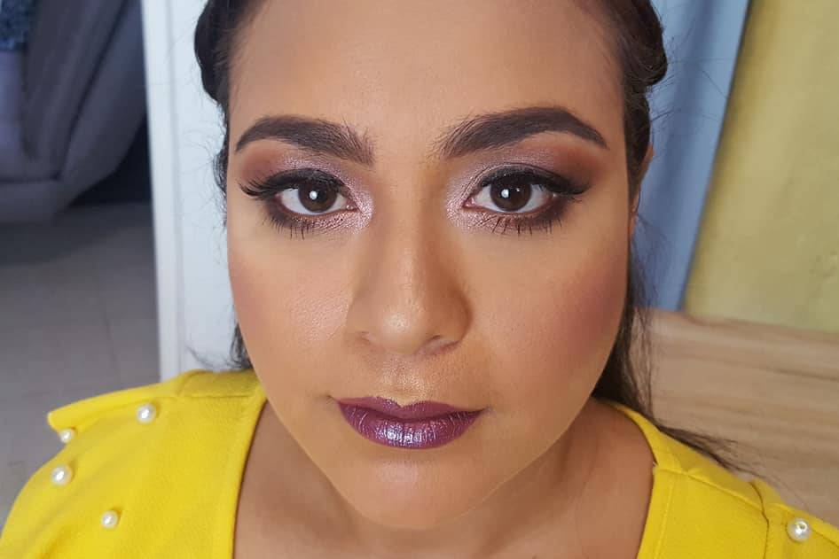 Maquillaje sesión maternidad