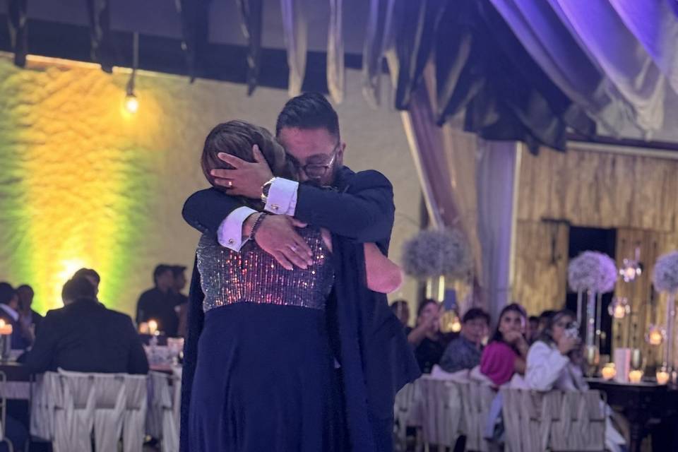 Captura de los mejores momentos del evento para redes sociales