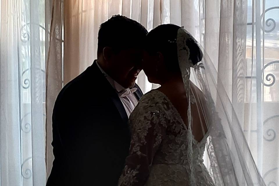 Sesión mariana y Alfred