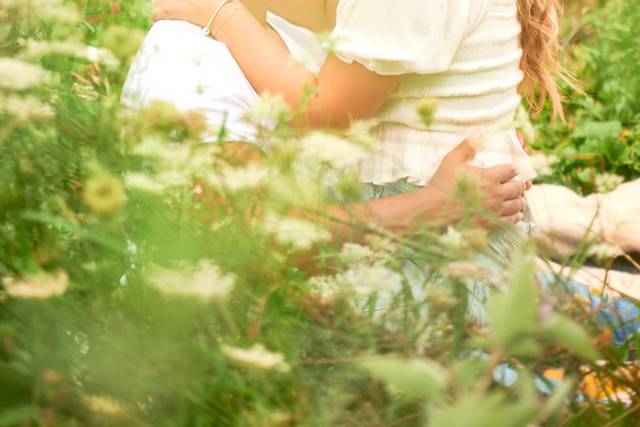 Una boda encantadora en un lugar verde