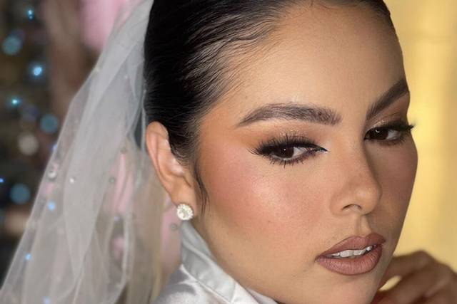 Montse Guardado Makeup Studio