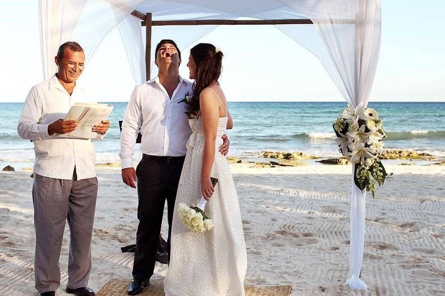 Cancun Wedding Officiant