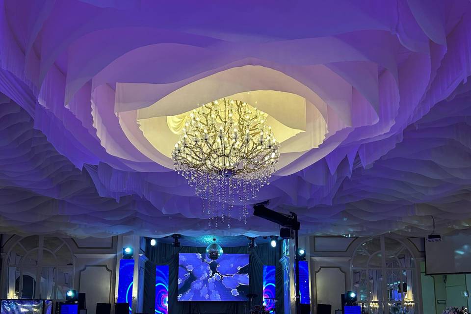 Salón casino + pantallas