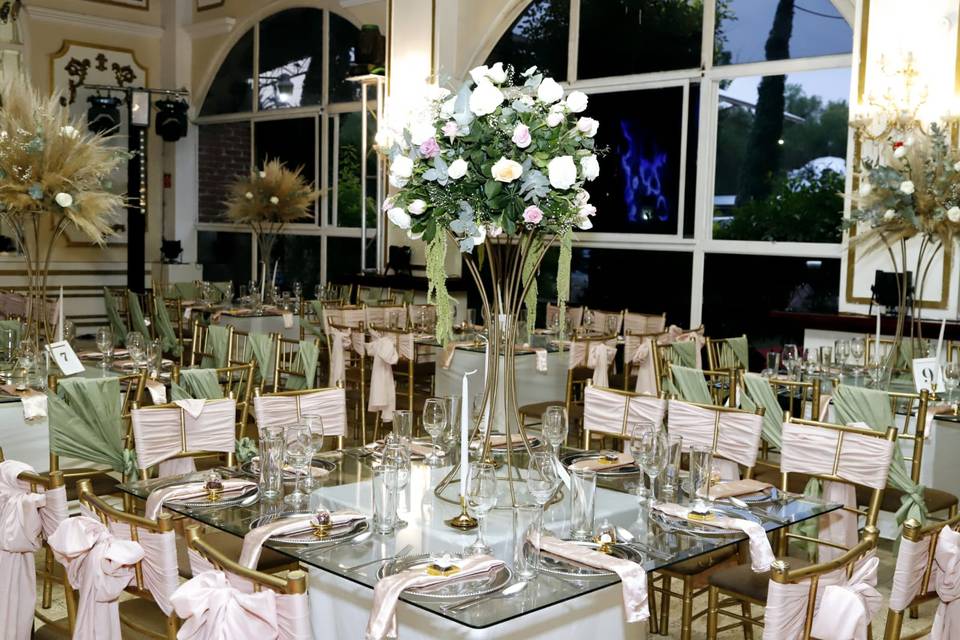 Salón casino + Flores