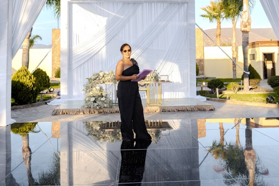 Wedding Planner Zoe Cuevas