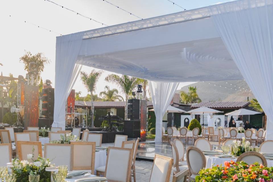 Wedding Planner Zoe Cuevas