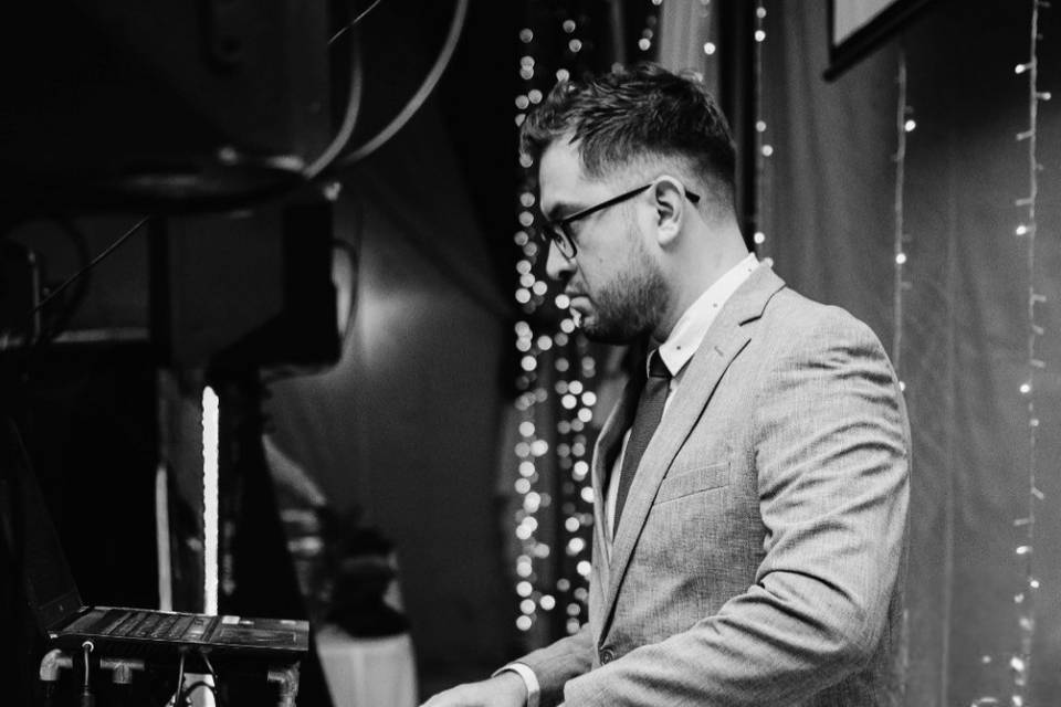 Dj profesional