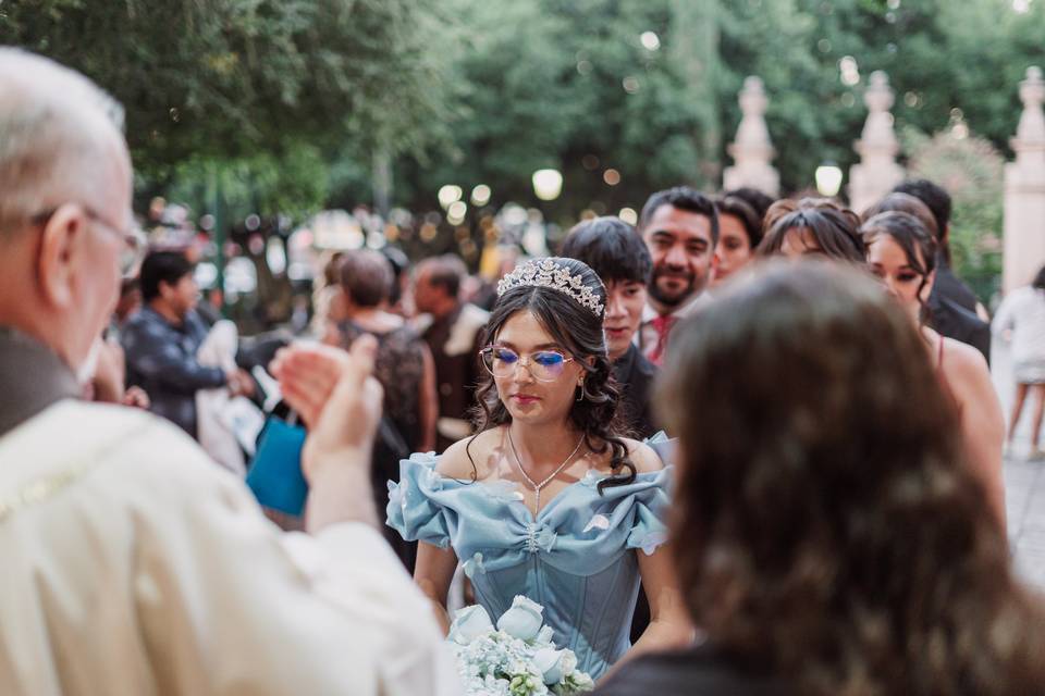 Renata XV años desenfoque