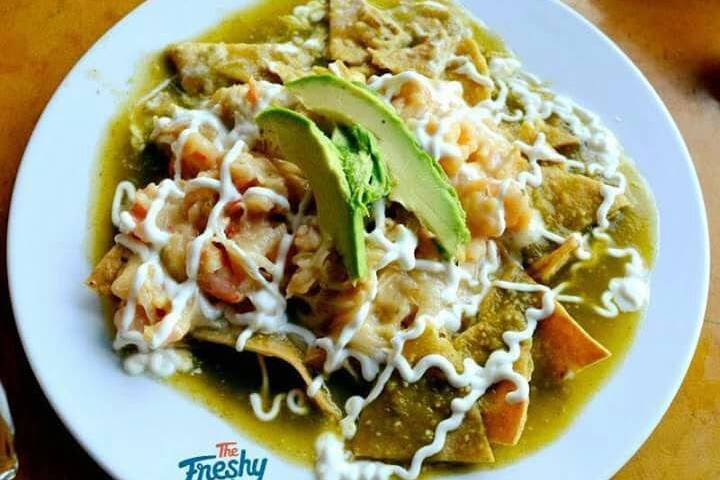 Chilaquiles con camarón