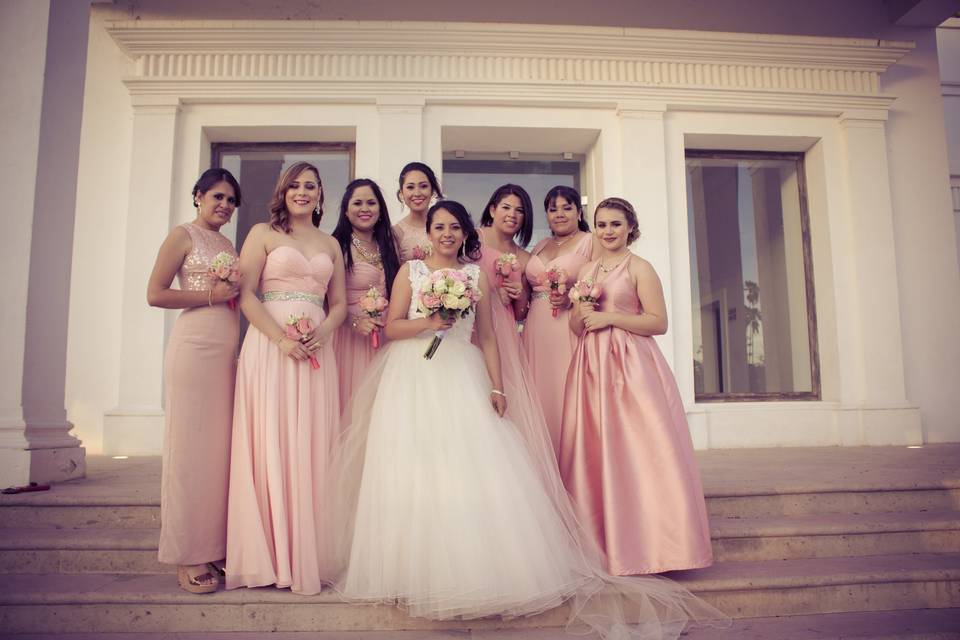 Damas y novia