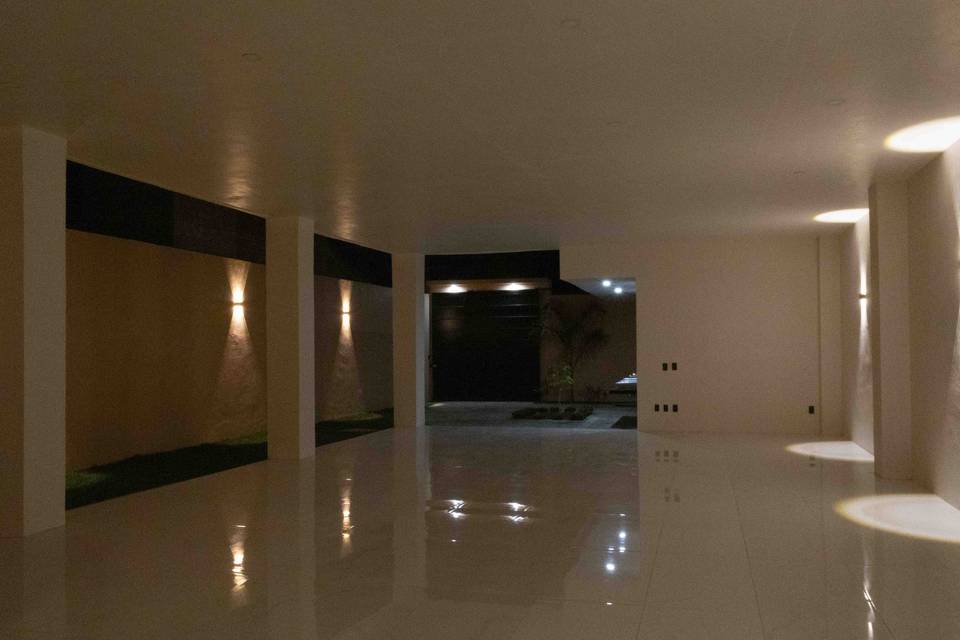 Salón iluminado