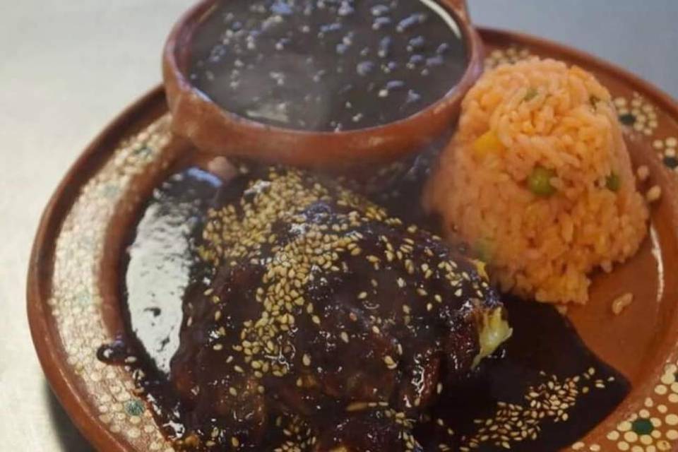 Pollo con mole