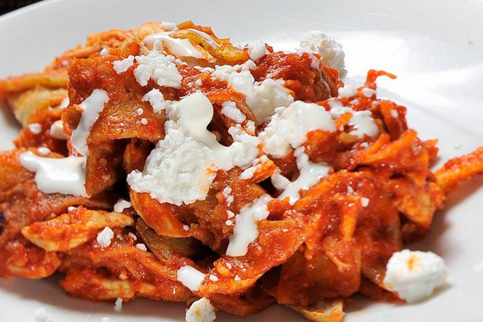 Chilaquiles rojos