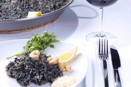 Paella negra