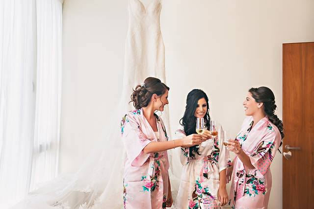 Damas y novia