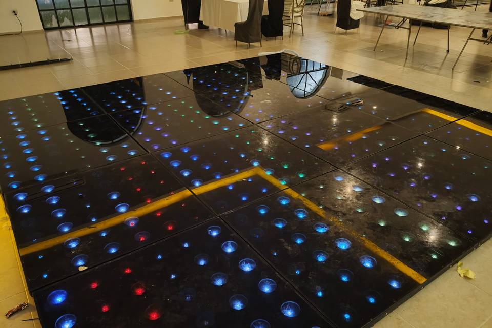 Pista iluminada black