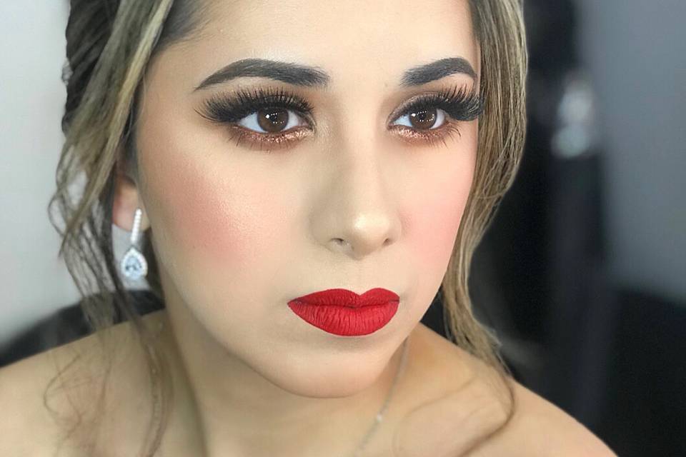 Diana Peralta Makeup Artist