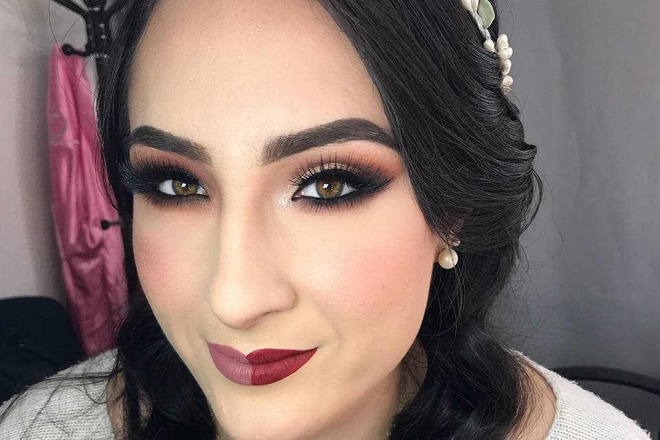 Diana Peralta Makeup Artist