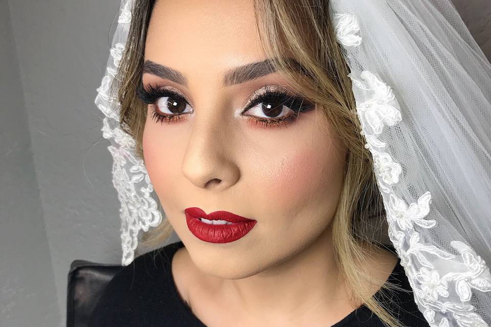 Diana Peralta Makeup Artist