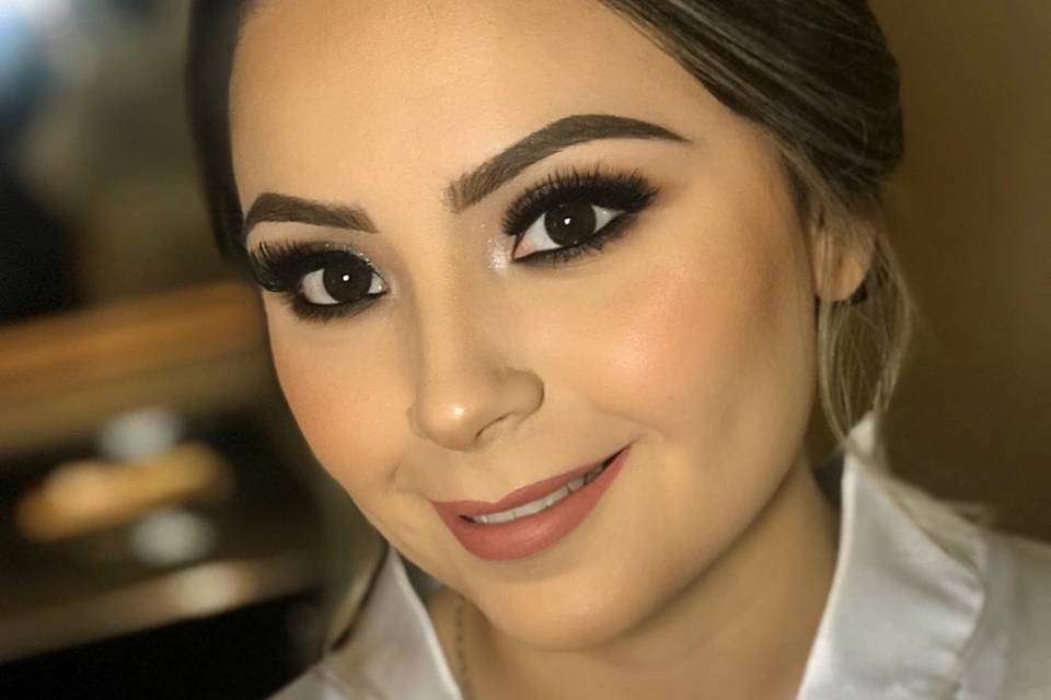 Diana Peralta Makeup Artist