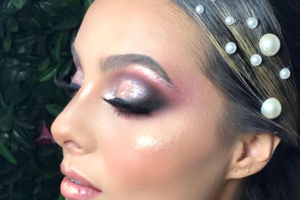 Diana Peralta Makeup Artist