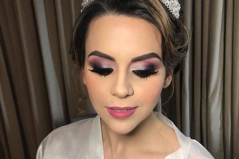 Diana Peralta Makeup Artist