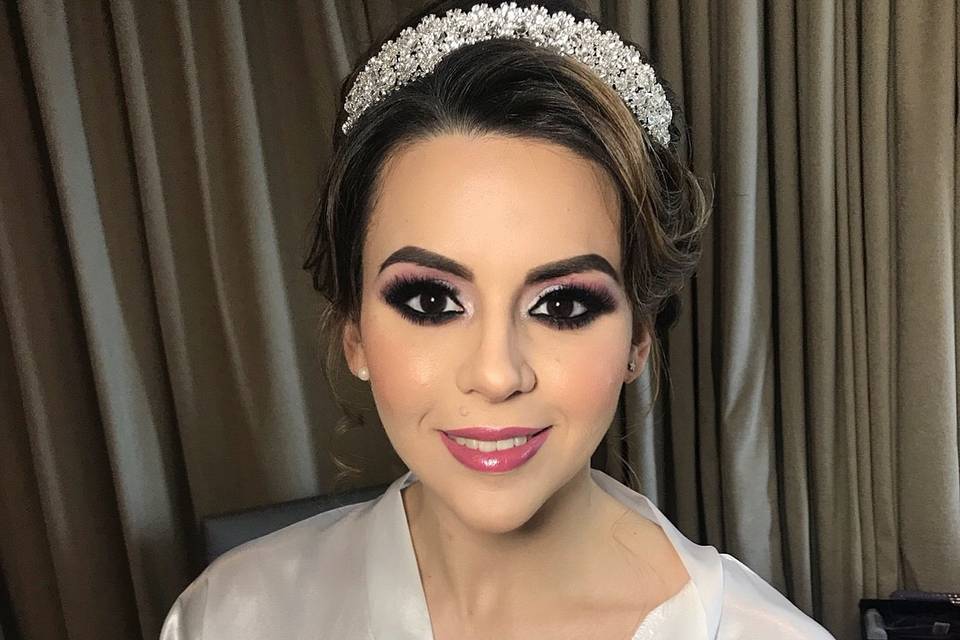 Diana Peralta Makeup Artist