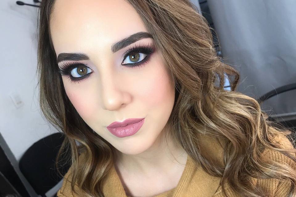 Diana Peralta Makeup Artist