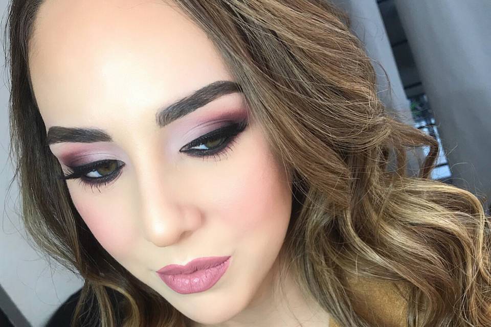 Diana Peralta Makeup Artist