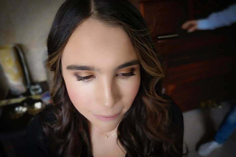 Maquillaje de día sin pestañas