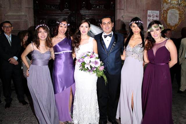 Con las damas de honor