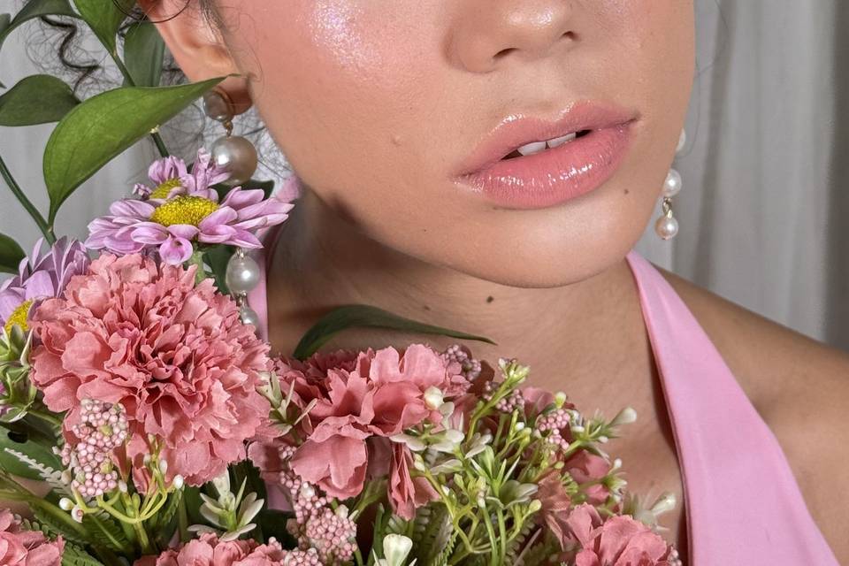 Look de novia con productos duraderos