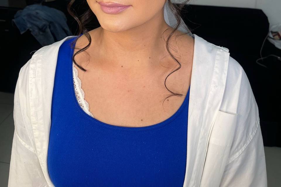 Look de novia con productos duraderos