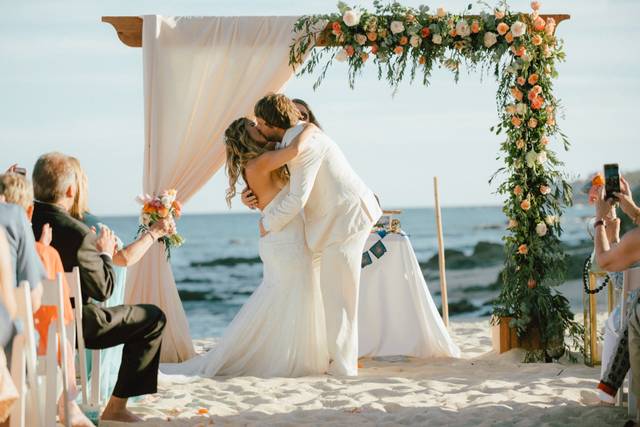 Romantic Cabo Weddings
