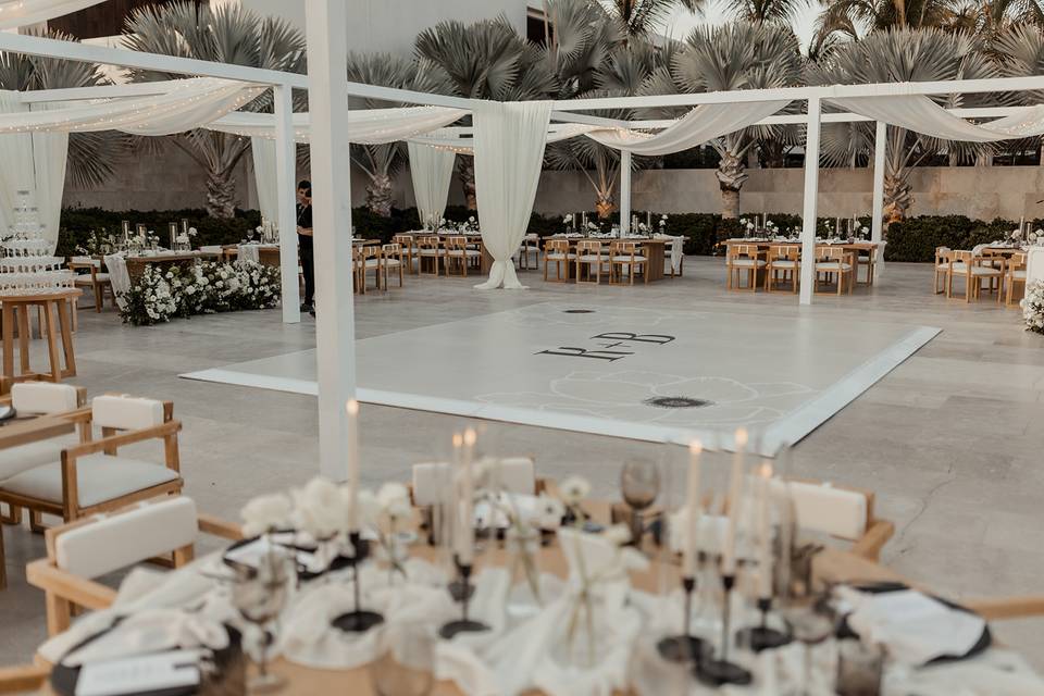 Romantic Cabo Weddings