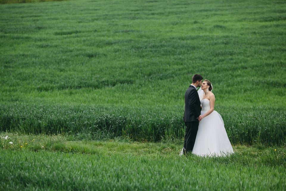 Beso en la naturaleza