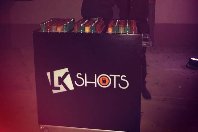 Carro de shots tema máscaras